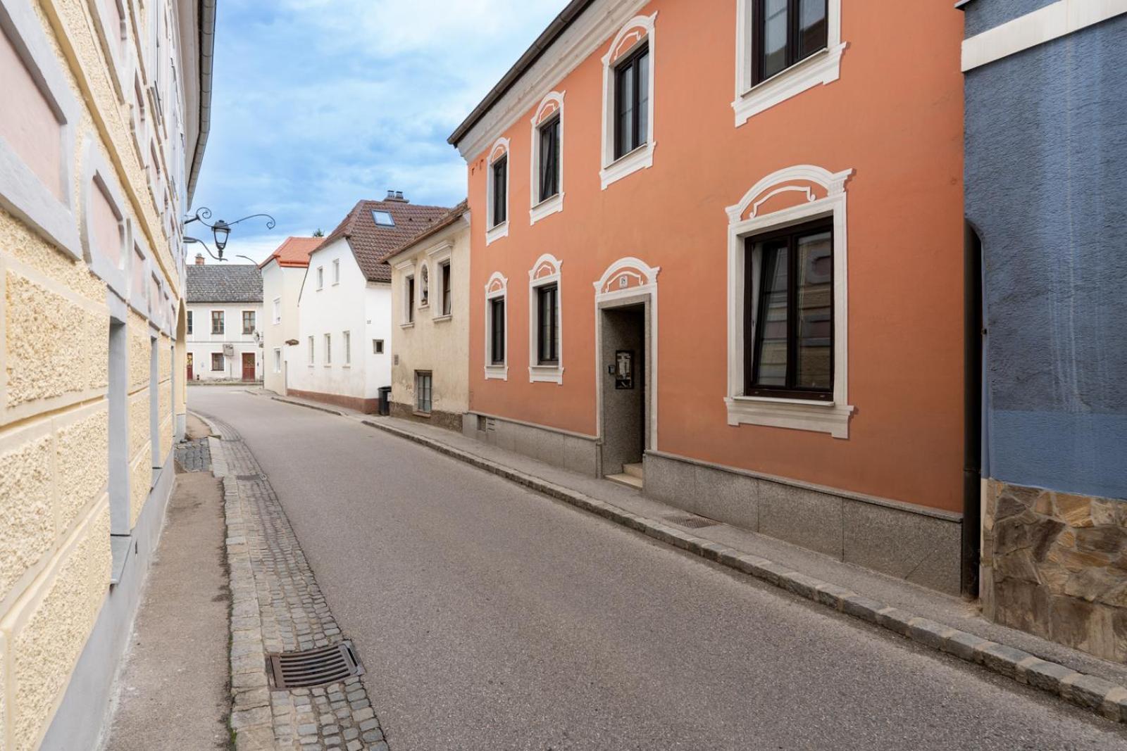Wachau Ruhepol / 45M² / Idyllisch Mit Gartenterrasse Mautern Luaran gambar