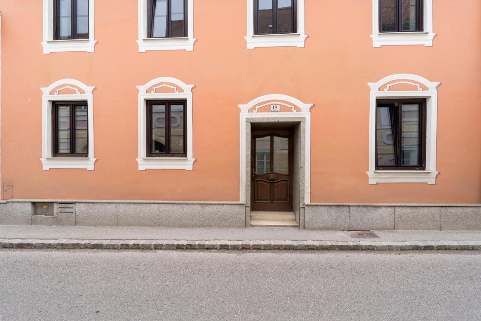 Wachau Ruhepol / 45M² / Idyllisch Mit Gartenterrasse Mautern Luaran gambar