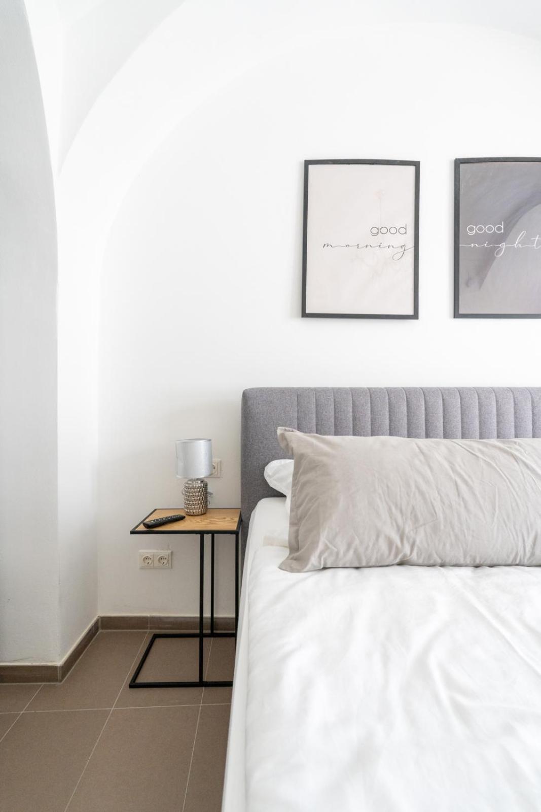 Wachau Ruhepol / 45M² / Idyllisch Mit Gartenterrasse Mautern Luaran gambar